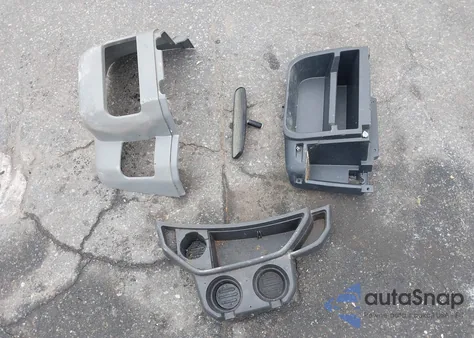 2010 Ford E-150 Commercial/Recreational from USA, damaged, VIN 1FTNE1EL5ADA16821